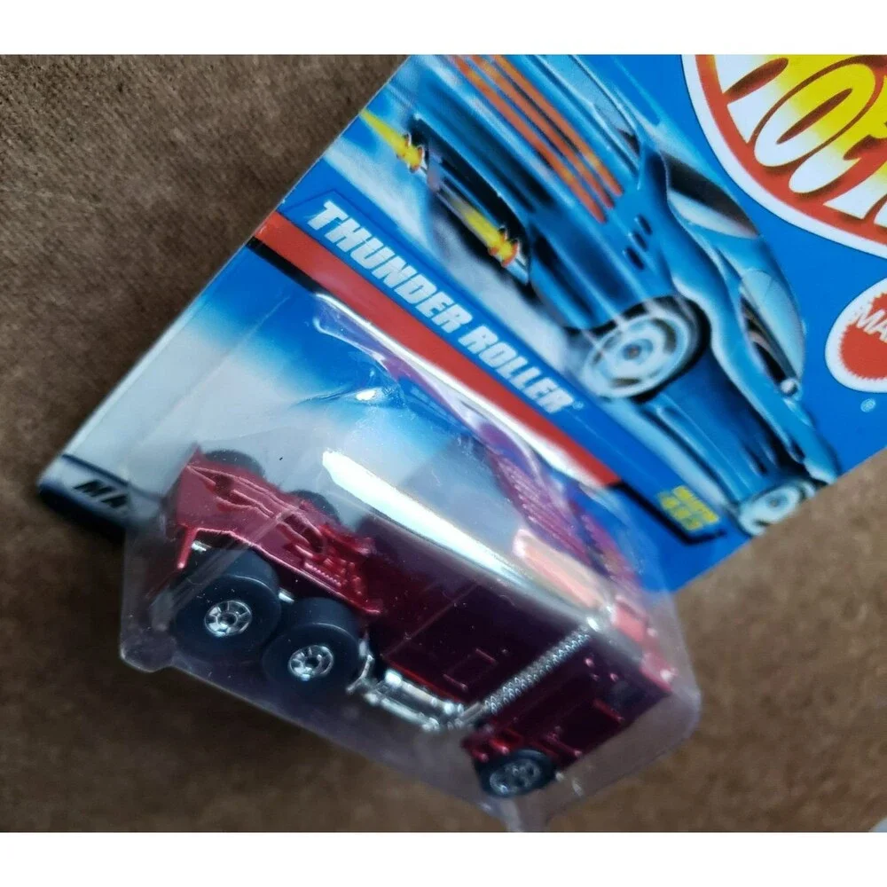 1996 Hot Wheel THUNDER ROLLER Metalflake Dark RED 483 MAINLINE SERIES 16054 1:64